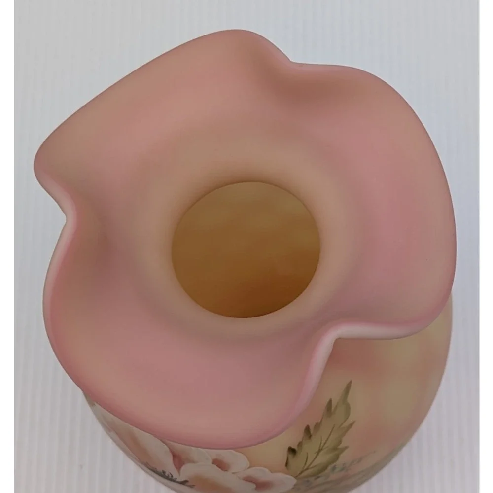 Fenton Burmese Diamond Optic Centennial Collection Vase Glows 10